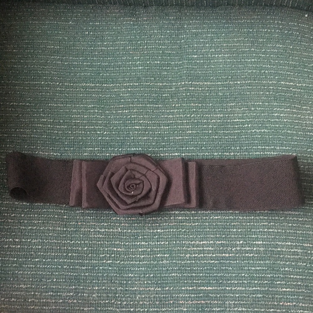 Rose bow black belt